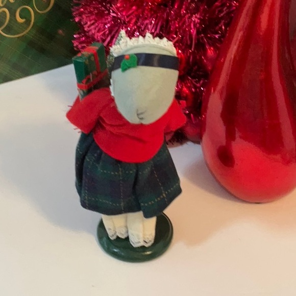 BYERS CHOICE DOLL 2005 NWOT - Picture 3 of 7